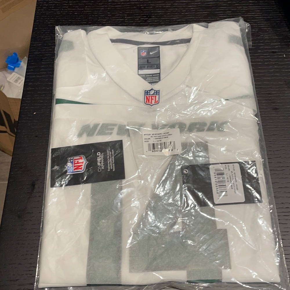 NFL Darnold 14 shirt